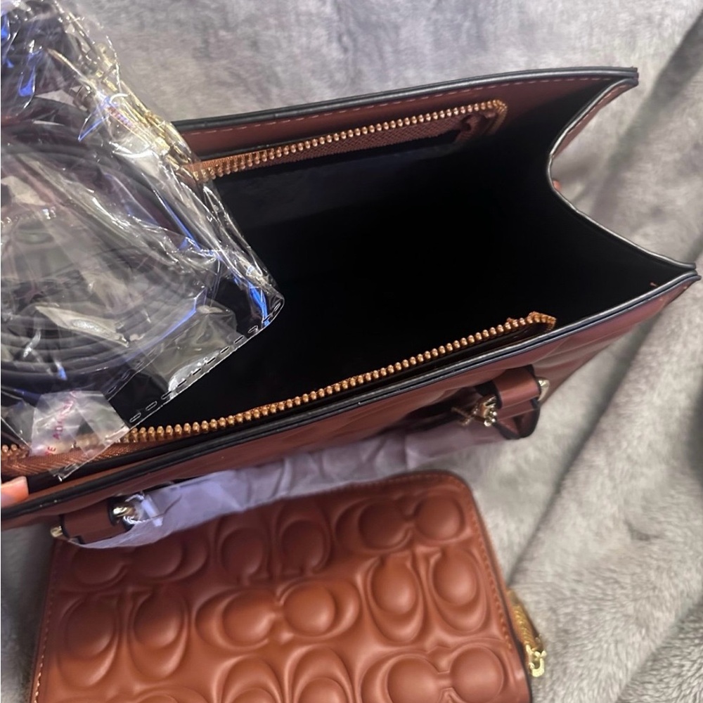 Chic Brown Leather Tote Bag